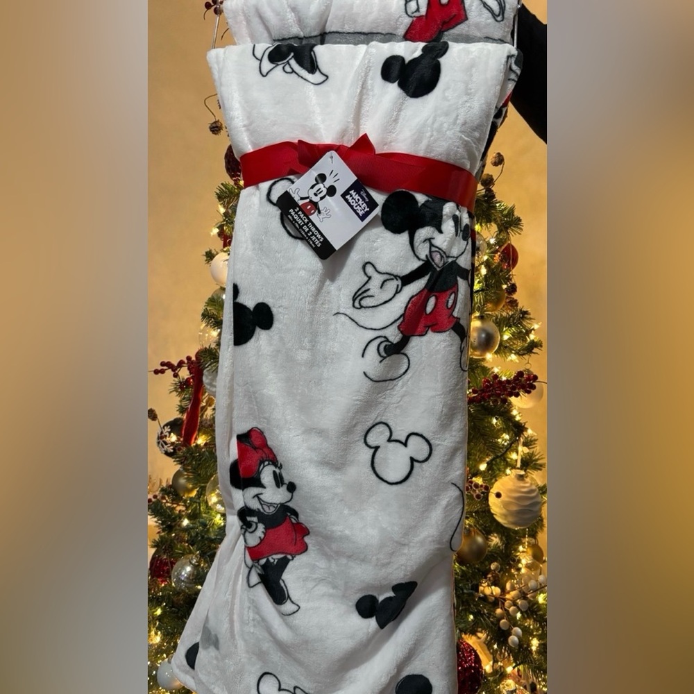 Disney Mickey and Minnie Mouse Throw Blanket Set - NWT!!